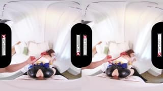 La russe Kira Roller en cosplay Yuna baisée en VR
