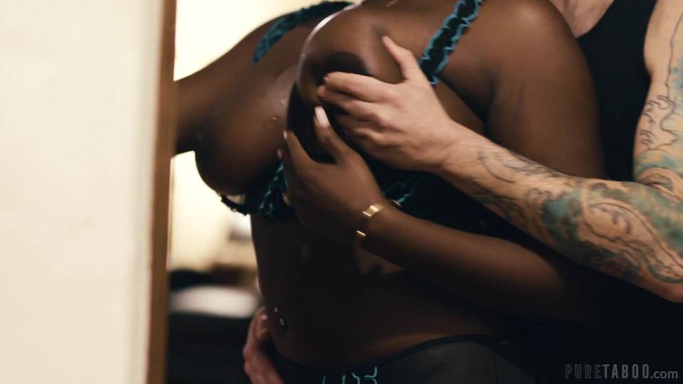 Ebony Osa Lovely baisée par Tommy Pistol en visite