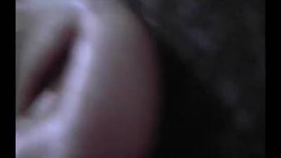 Vieux cochon baise sa chienne asiatique en POV