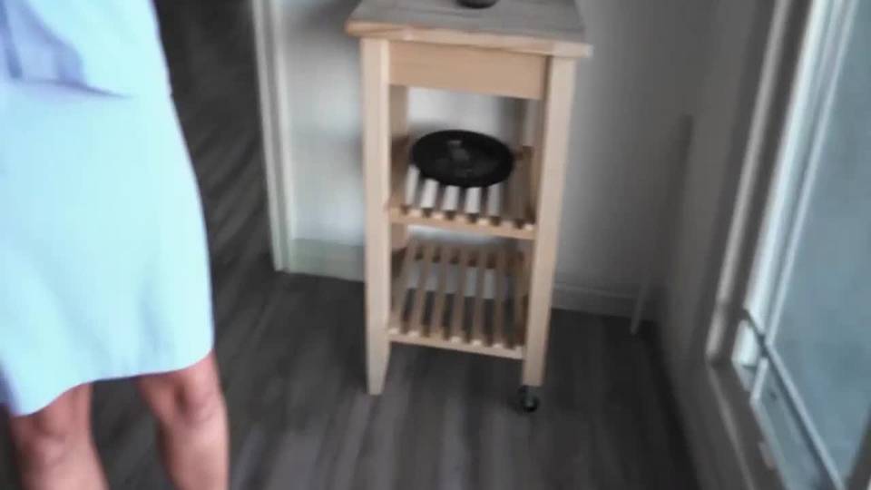 Prête à tout pour vendre un appart