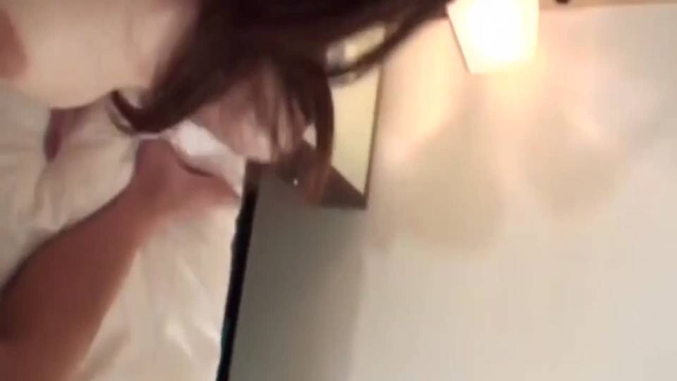 45 minutes de baise avec une petite japonaise